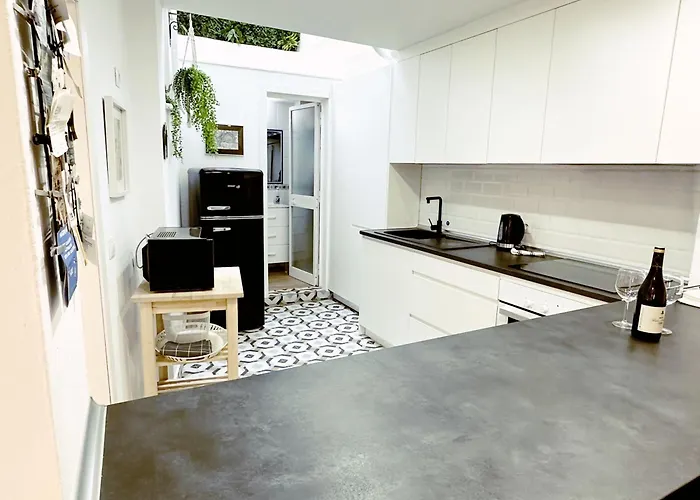 Charming House In Estepona Old Town • Angie'S Nest 홈스테이